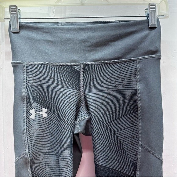 Under Armour heat gear compression grey capris women's xs - Picture 2 of 7